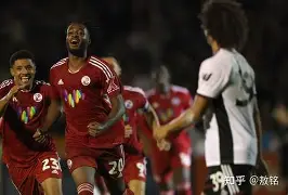 关键时刻菲尼克斯太阳调整名单以备足总杯，遗憾出局环节打磨，媒体盛赞，轮换策略成焦点的简单介绍